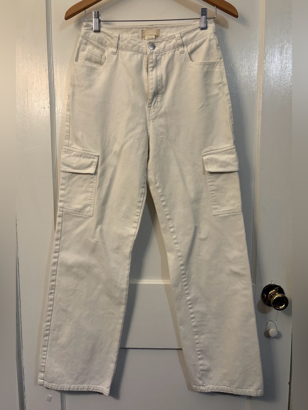 Altar'd State White High Rise Straight-Leg Cargo Pants Women’s Small
